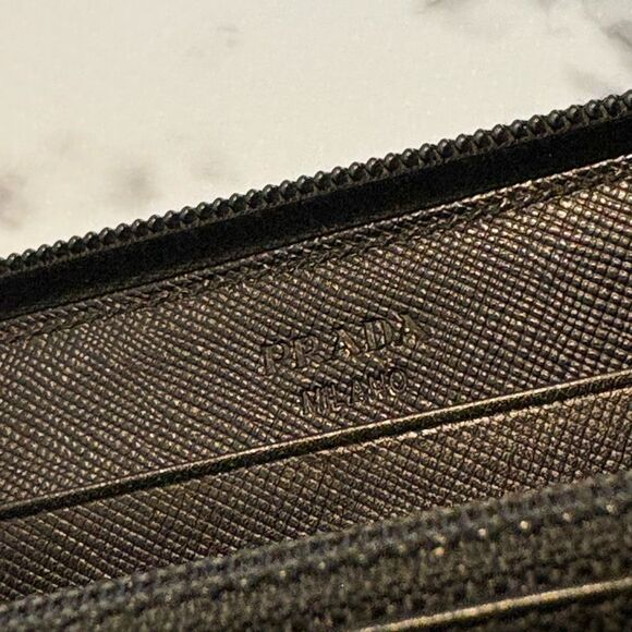 Prada Milano All Around Zip Long Wallet Black - Picture 4 of 14